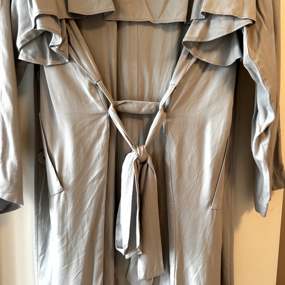 Light blue Leith trench coat with ruffles - Picture 5 of 5